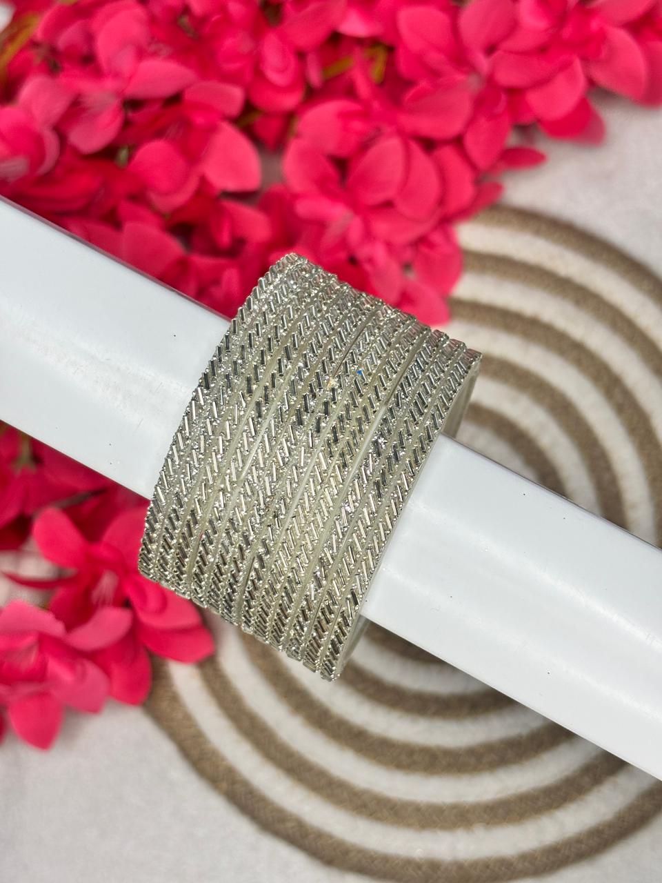 Border Single Line Bangles