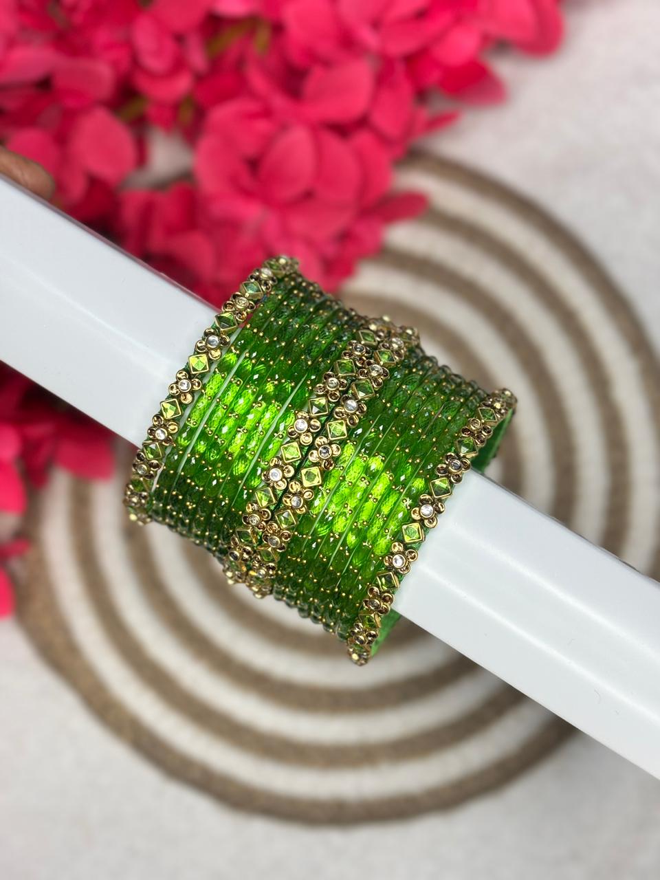 parrot green